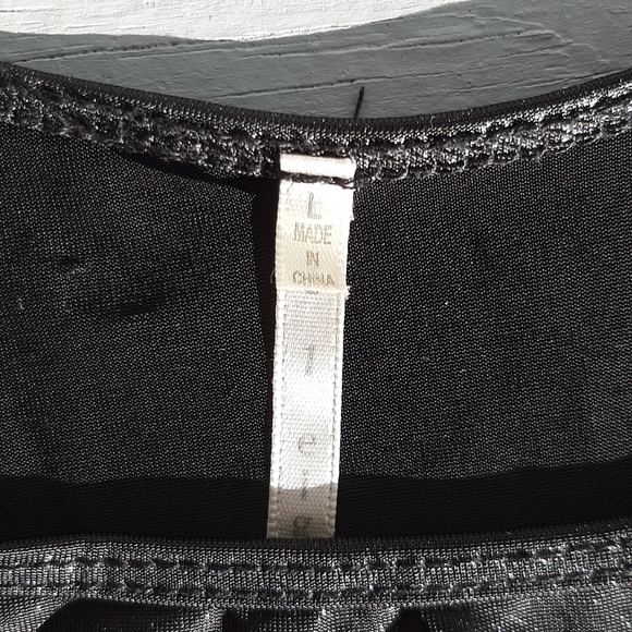 SPARKLY BLACK LG TANK TOP, - Picture 3 of 4